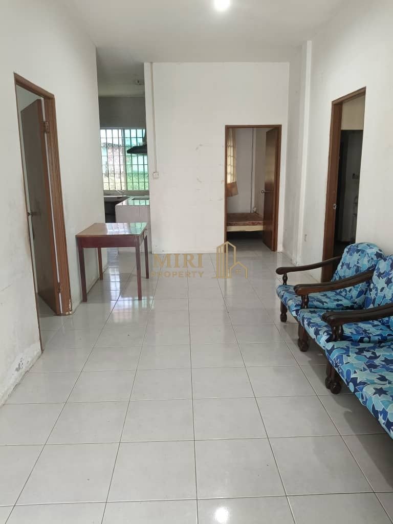 3 Bedroom 1 Bathrooms 1 Storey Terrace House For Rent At Jalan Cahaya Lopeng Miri For Rent 6