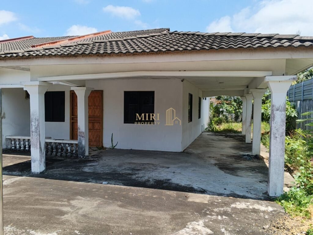 3 Bedrooms 2 Bathrooms 1 Storey Corner Terrace House At Jalan Dato Permaisuri 3 Bandar Baru Permyjaya Miri House For Sale 16