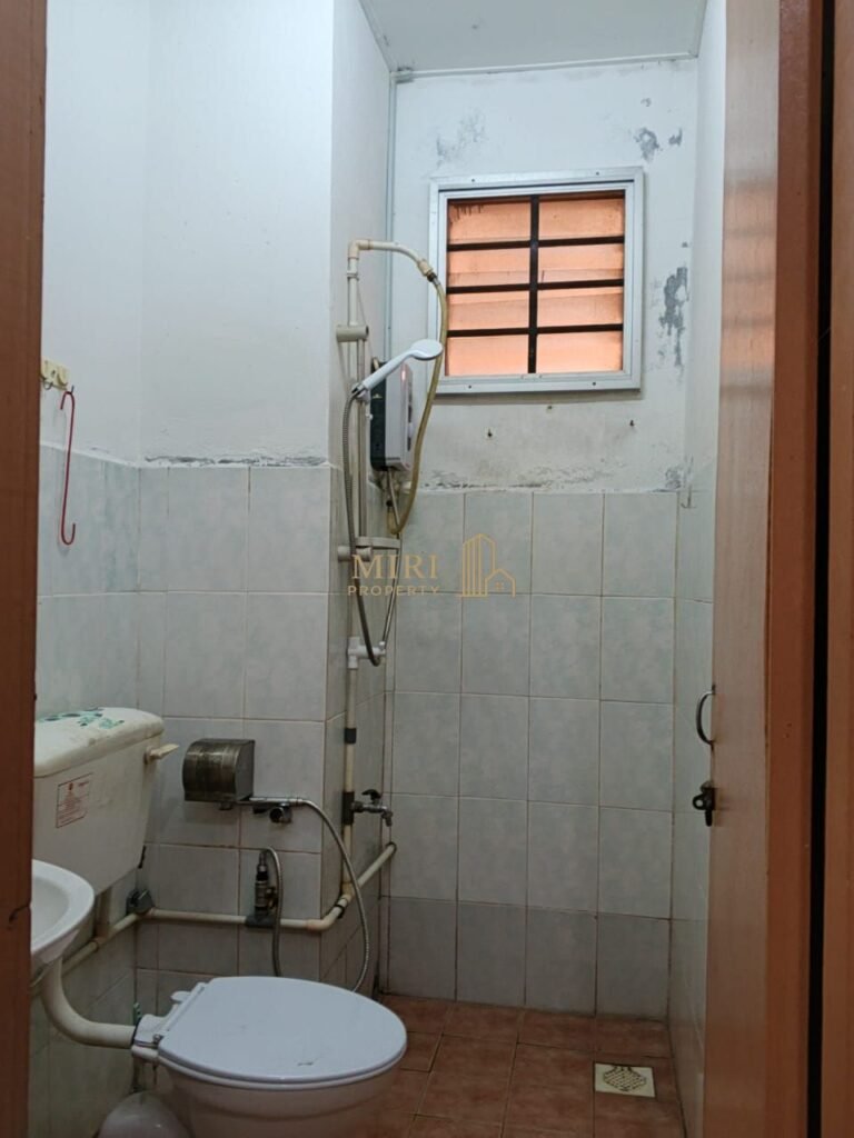 3 Bedrooms 2 Bathrooms Single Storey Terrace House For Rent At Lorong Desa Senadin 2C Senadin Miri House For Rent 14 3 Bedrooms 2 Bathrooms Single Storey Terrace House For Rent At Lorong Desa Senadin 2C Senadin Miri House For Rent 10