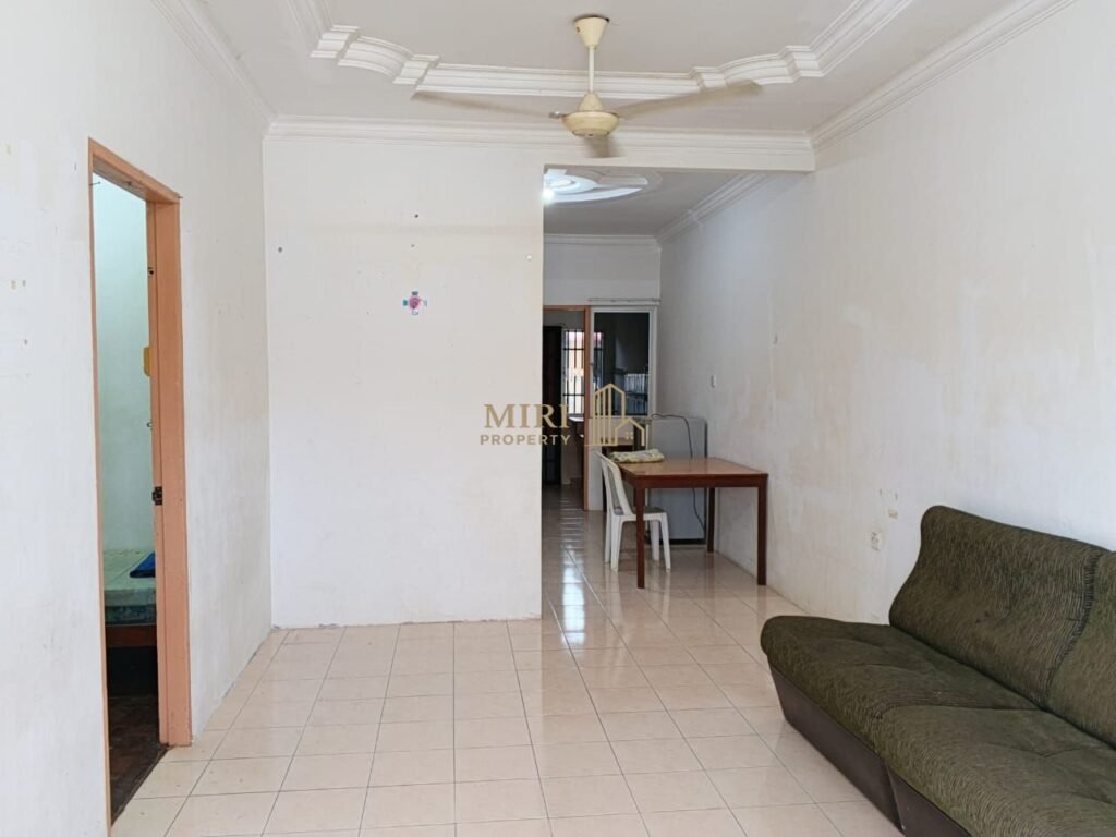 3 Bedrooms 2 Bathrooms Single Storey Terrace House For Rent At Lorong Desa Senadin 2C Senadin Miri House For Rent 9 3 Bedrooms 2 Bathrooms Single Storey Terrace House For Rent At Lorong Desa Senadin 2C Senadin Miri House For Rent 5