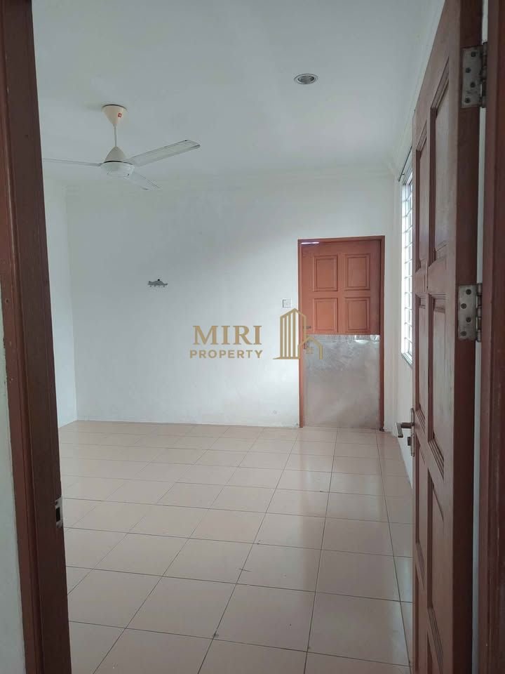 4 Bedrooms 4 Bathrooms 2 Storey Semi Detached House For Rent At Taman Delight Miri For Rent 6