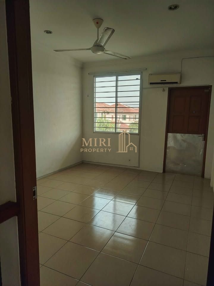 4 Bedrooms 4 Bathrooms 2 Storey Semi Detached House For Rent At Taman Delight Miri For Rent 7