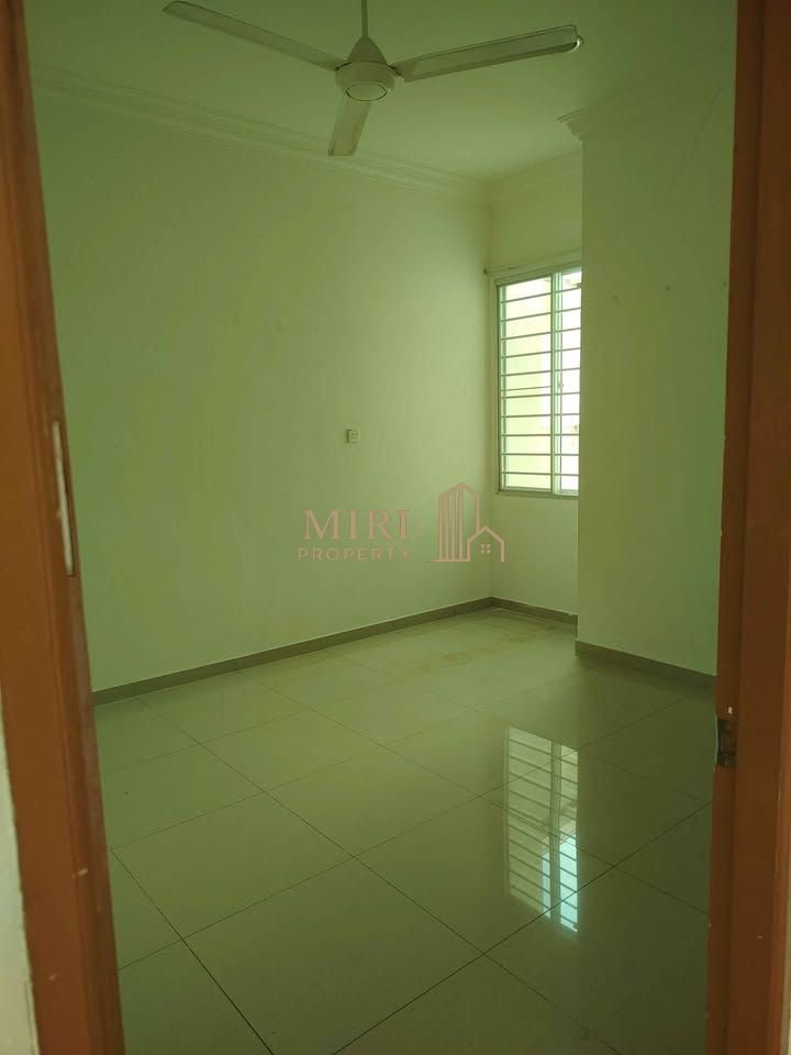 4 Bedrooms 4 Bathrooms 2 Storey Semi Detached House For Rent At Taman Delight Miri For Rent 8