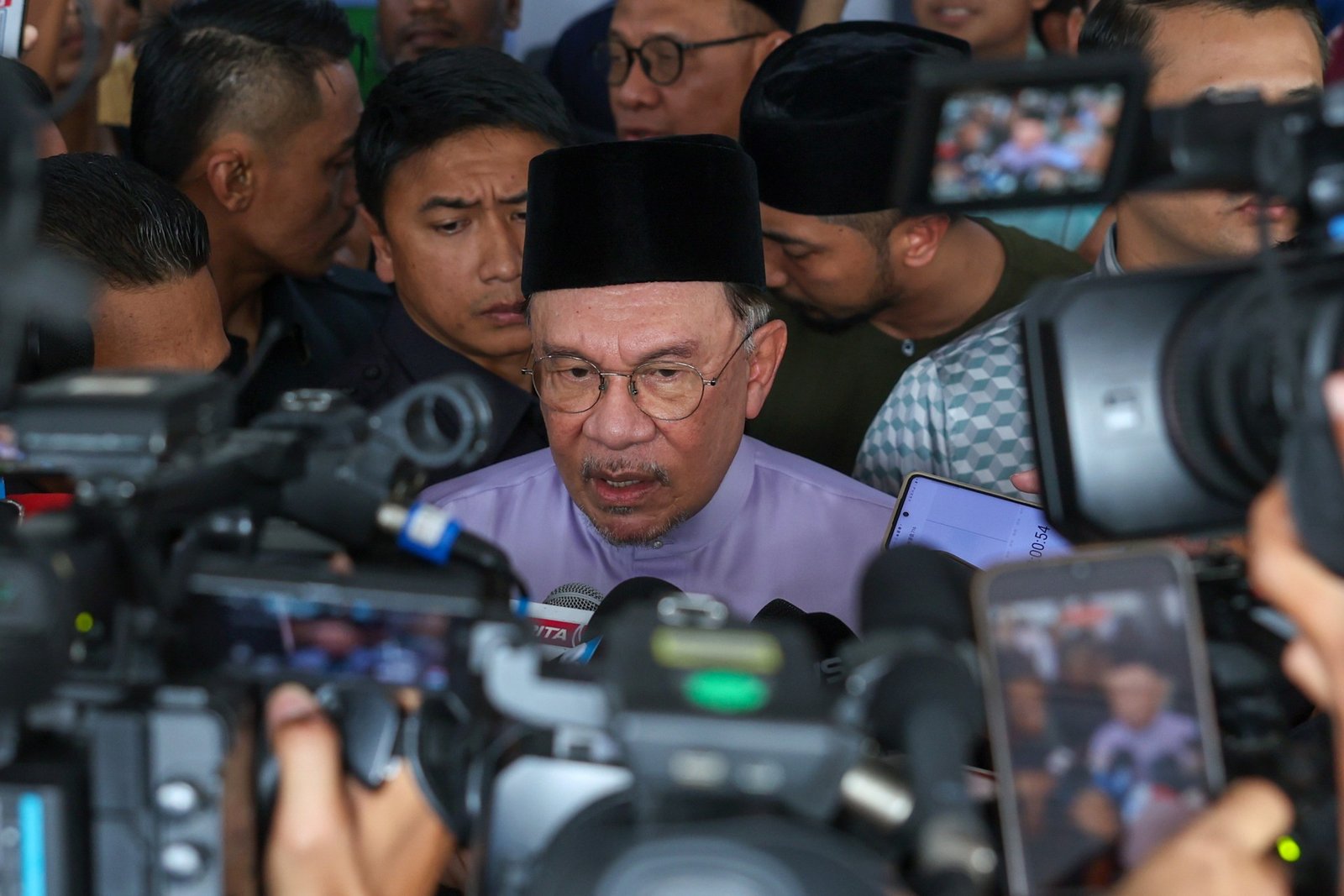 FW1555393 KL35 10042026 PERDANA MENTERI mpr Q3pXiU