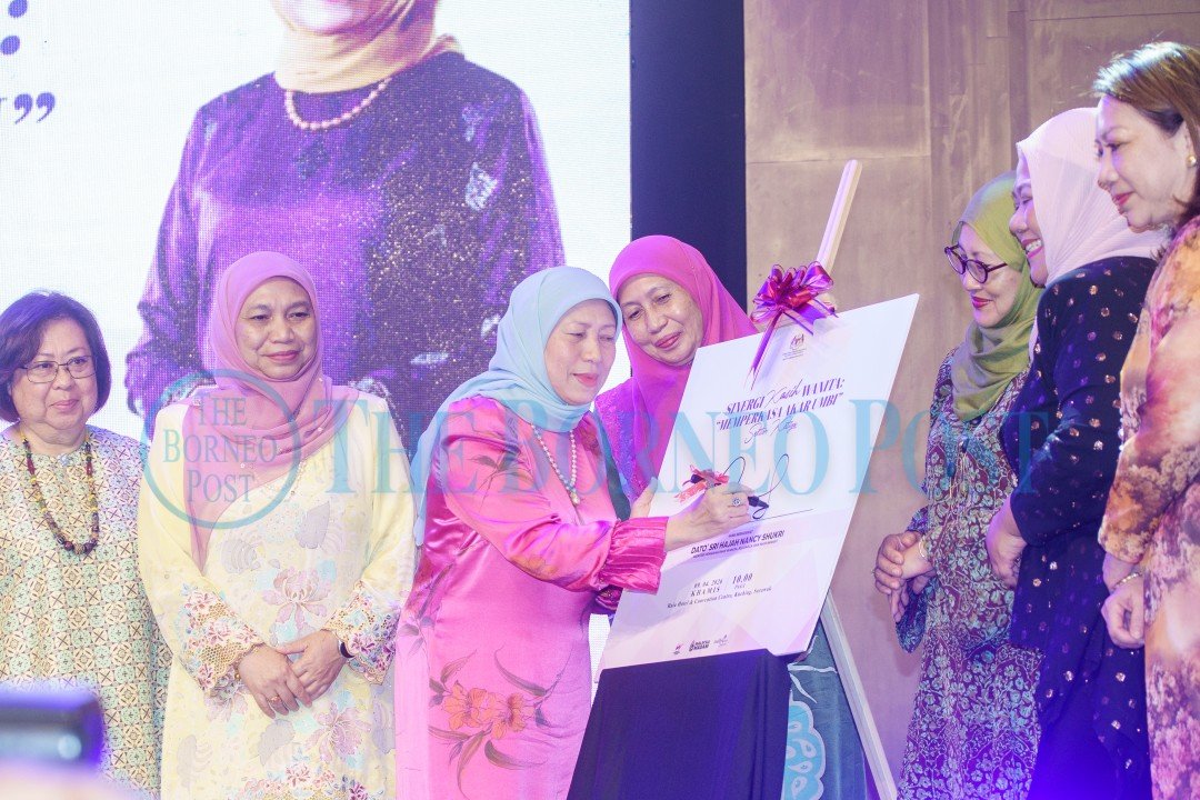 Kch 090426 jt NANCYWANITA p1 Nm6LnR