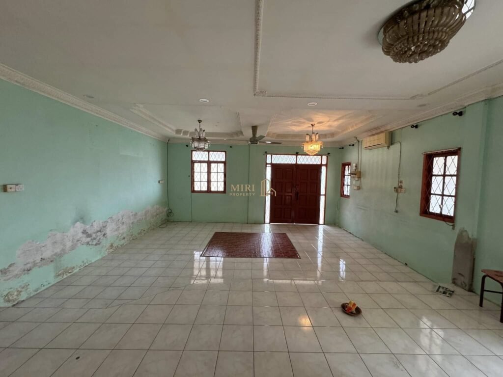 1 Storey Detached House For Sale | Jalan Riam, Miri 10 1 Storey Detached Dwelling House For Sale At Jalan Riam Miri House For Sale 2