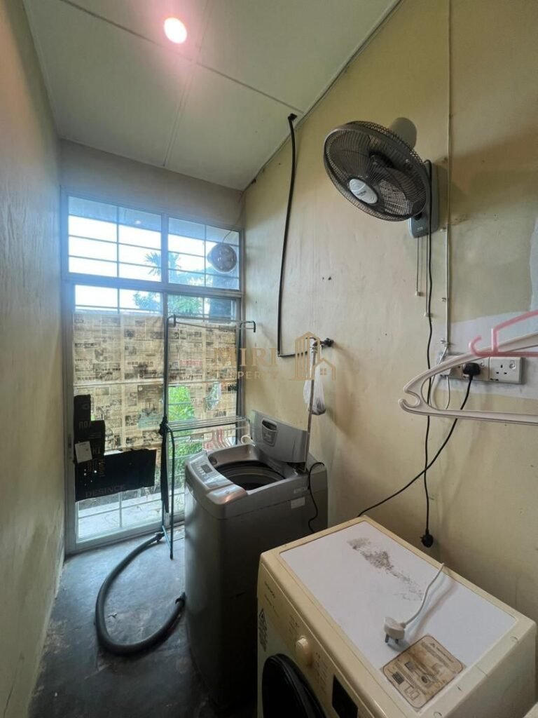 3 Bedrooms 2 Bathrooms 1 Storey Terrace House At Vista Perdana Miri House For Sale 6