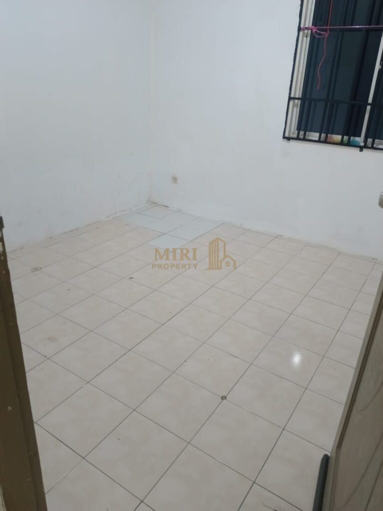 3 Bedrooms 2 Bathrooms Single Storey End Lot Terrace House For Rent At Vista Perdan Miri For Rent 6
