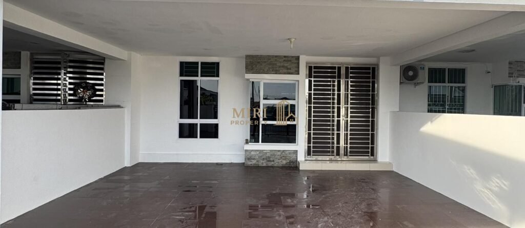 3 Bedrooms 2 Bathrooms Single Storey Terrace House For Sale At Taman jelita Miri House For Sale 2