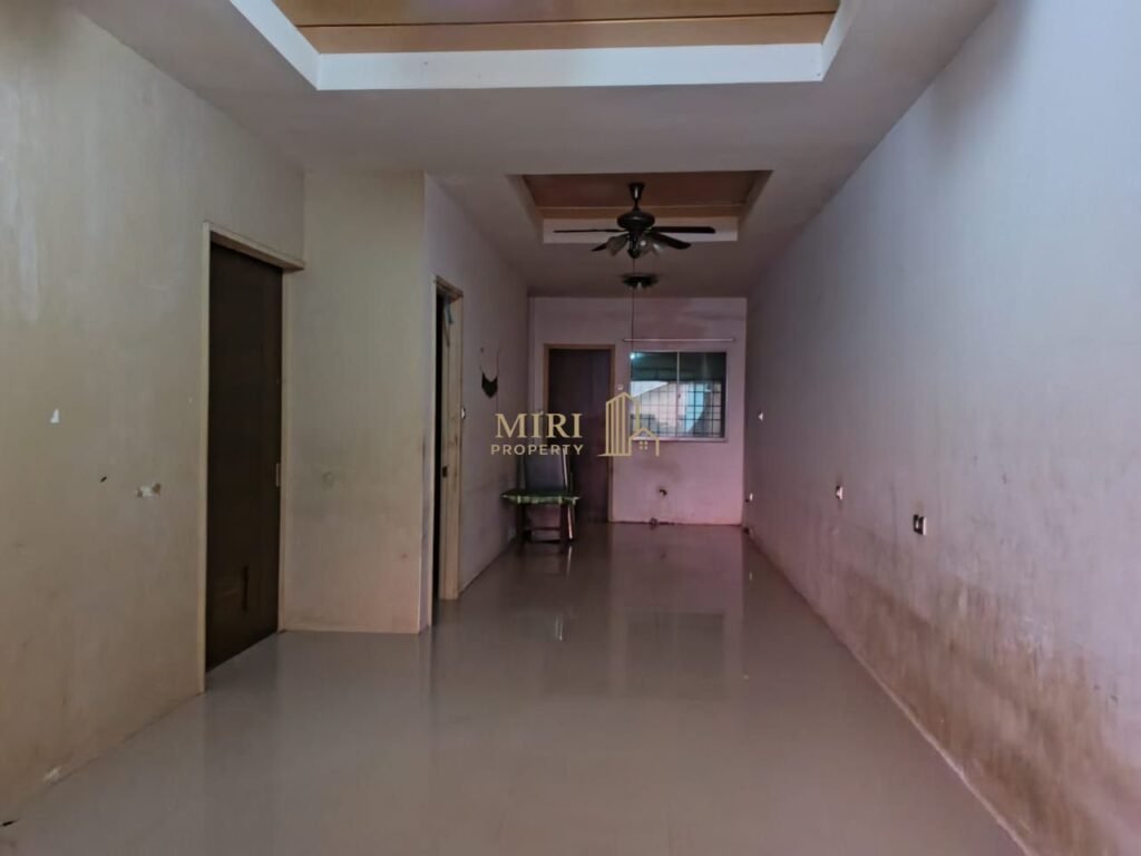 4 Bedrooms 2 Bathrooms 1 Storey Terrace House For Rent At Taman Jelita Taman Tunku For Rent 6