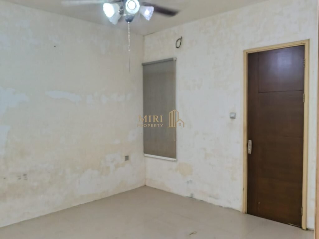 4 Bedrooms 2 Bathrooms 1 Storey Terrace House For Rent At Taman Jelita Taman Tunku For Rent 8