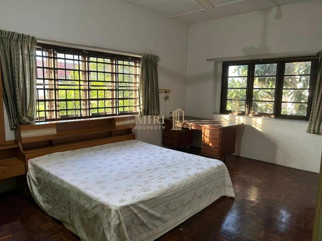 4 Bedrooms 2 Bathrooms 2 Storey Semi Detached House For Sale At Taman Desa Seri Krokop Miri For Sale 8