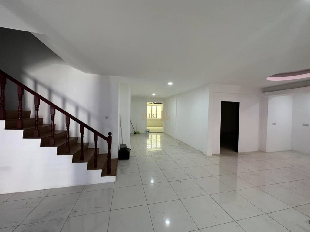 2 Storey Semi-Detached House For Sale | Tudan, Miri 6 9 Bedrooms 8 Bathrooms 2 Storey Semi Detached House At Tudan Miri House For Sale 4