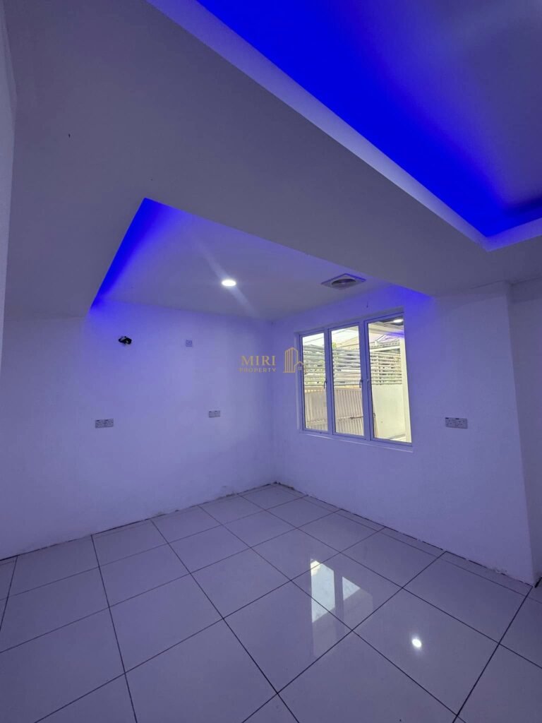 2 Storey Semi-Detached House For Sale | Tudan, Miri 9 9 Bedrooms 8 Bathrooms 2 Storey Semi Detached House At Tudan Miri House For Sale 7