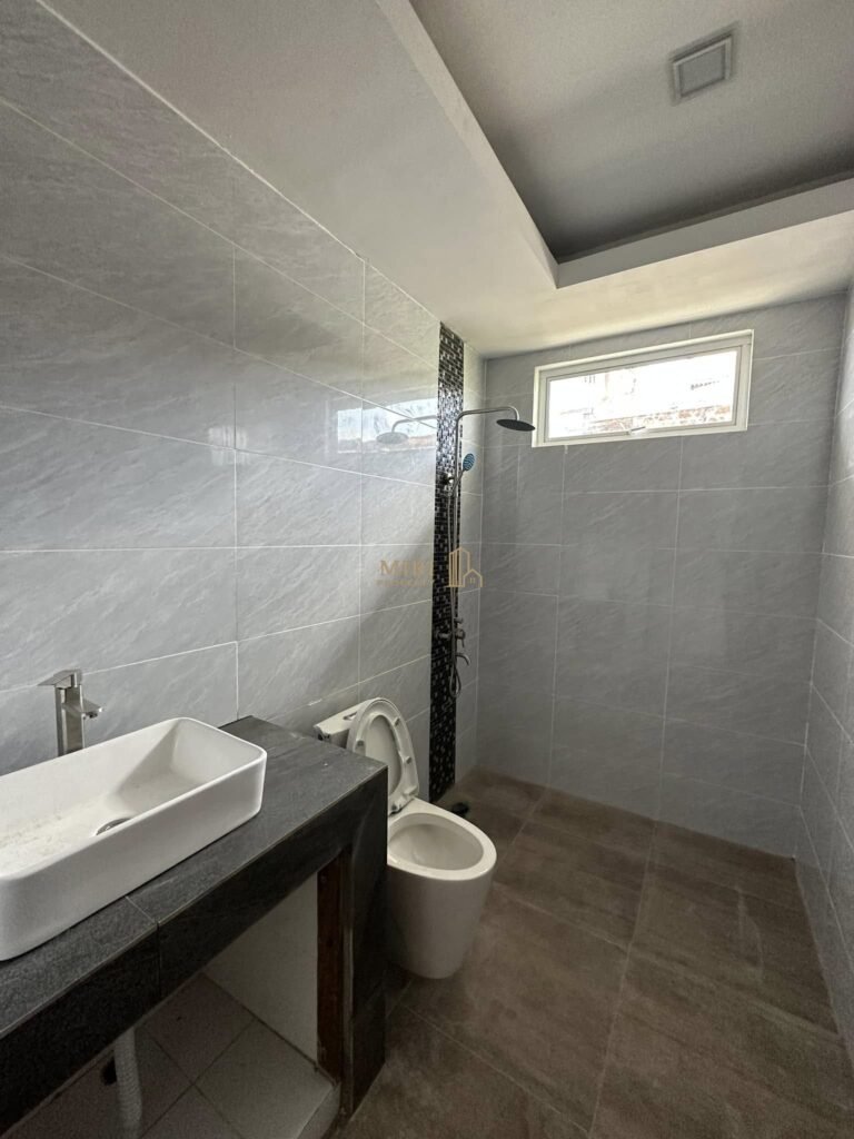 2 Storey Semi-Detached House For Sale | Tudan, Miri 11 9 Bedrooms 8 Bathrooms 2 Storey Semi Detached House At Tudan Miri House For Sale 9