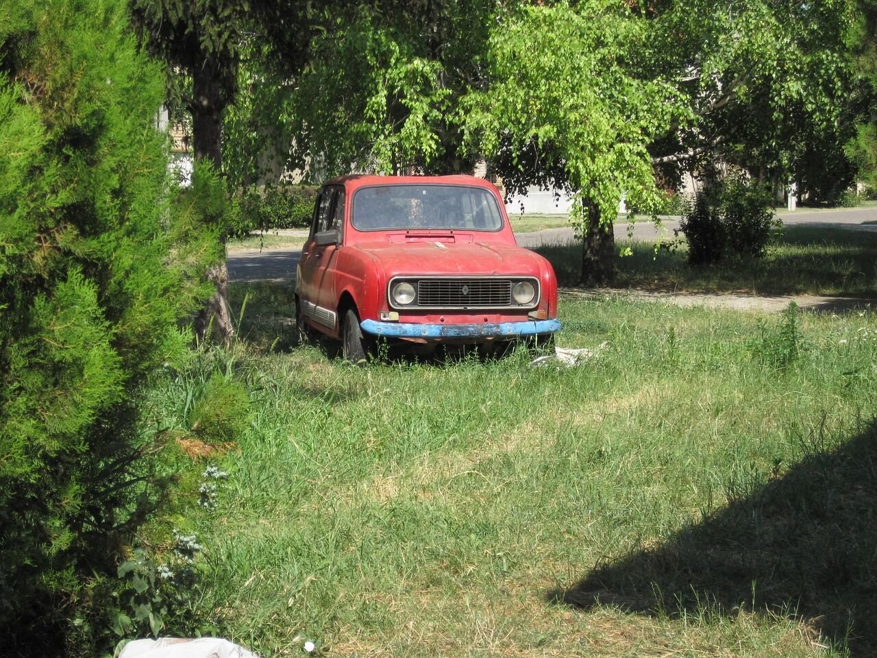 Choosing Lower Maintenance Retirement Homes Near Hospital Miri for Comfortable Senior Living