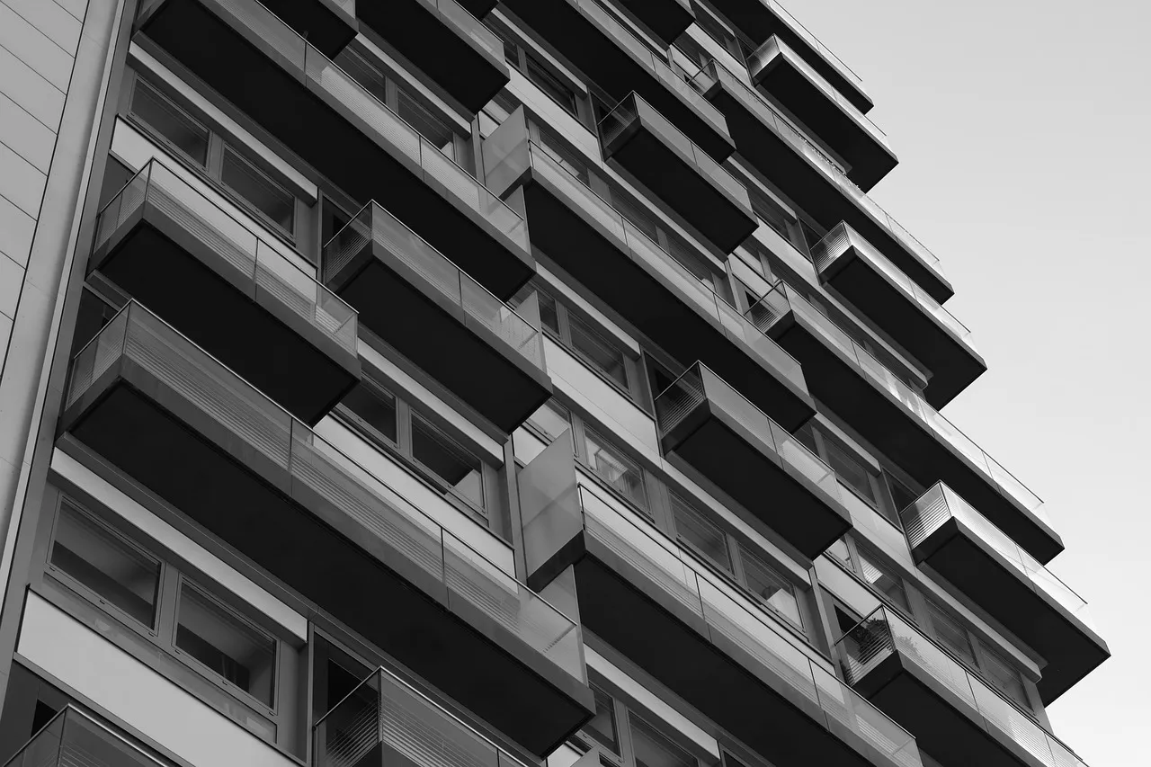 Comparing Rental Yields of Landed and High-Rise Properties in Miri