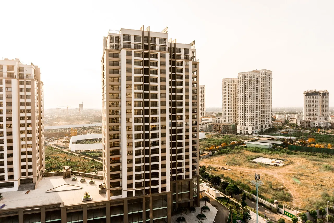 Malaysian REITs or Miri Shoplots: Comparing Income Stability and Ownership Control