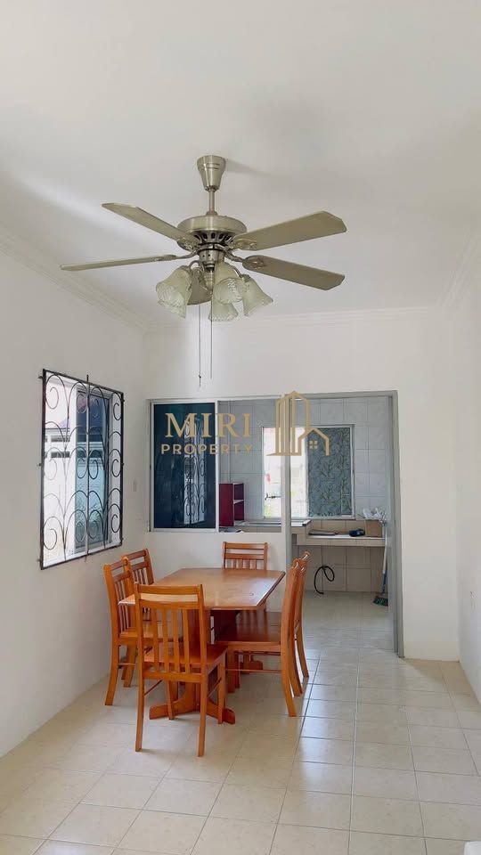 3 Bedrooms 2 Bathrooms 1 Storey Corner Terrace House For Rent At Lorong Jati Senadin Miri House For Rent 9 3 Bedrooms 2 Bathrooms 1 Storey Corner Terrace House For Rent At Lorong Jati Senadin Miri House For Rent 3