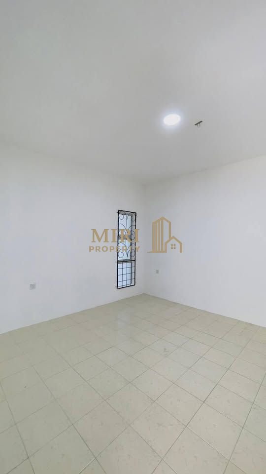 3 Bedrooms 2 Bathrooms 1 Storey Corner Terrace House For Rent At Lorong Jati Senadin Miri House For Rent 4 3 Bedrooms 2 Bathrooms 1 Storey Corner Terrace House For Rent At Lorong Jati Senadin Miri House For Rent 6