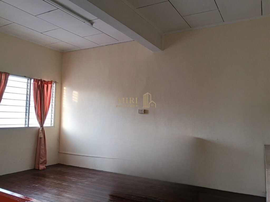 4 Bedrooms 2 Bathrooms 2 Storey Semi Detached House For Rent At Piasau Garden Miri For Rent 11 4 Bedrooms 2 Bathrooms 2 Storey Semi Detached House For Rent At Piasau Garden Miri For Rent 7