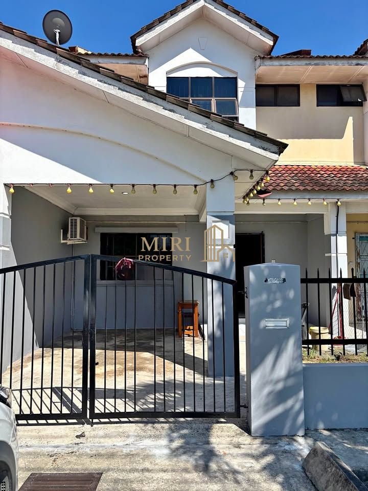 4 Bedrooms 3 Bathrooms 2 Storey Terrace House For Rent At Permyjaya Miri For Rent 3 4 Bedrooms 3 Bathrooms 2 Storey Terrace House For Rent At Permyjaya Miri For Rent 1