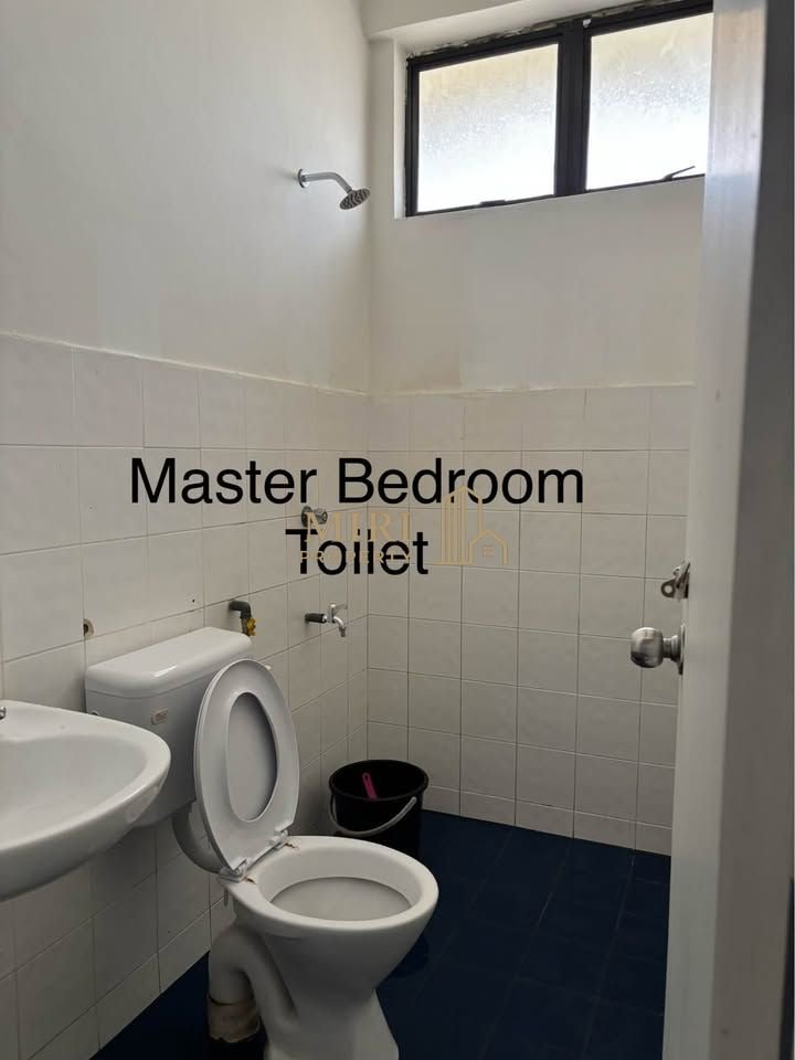 4 Bedrooms 3 Bathrooms 2 Storey Terrace House For Rent At Permyjaya Miri For Rent 11 4 Bedrooms 3 Bathrooms 2 Storey Terrace House For Rent At Permyjaya Miri For Rent 9