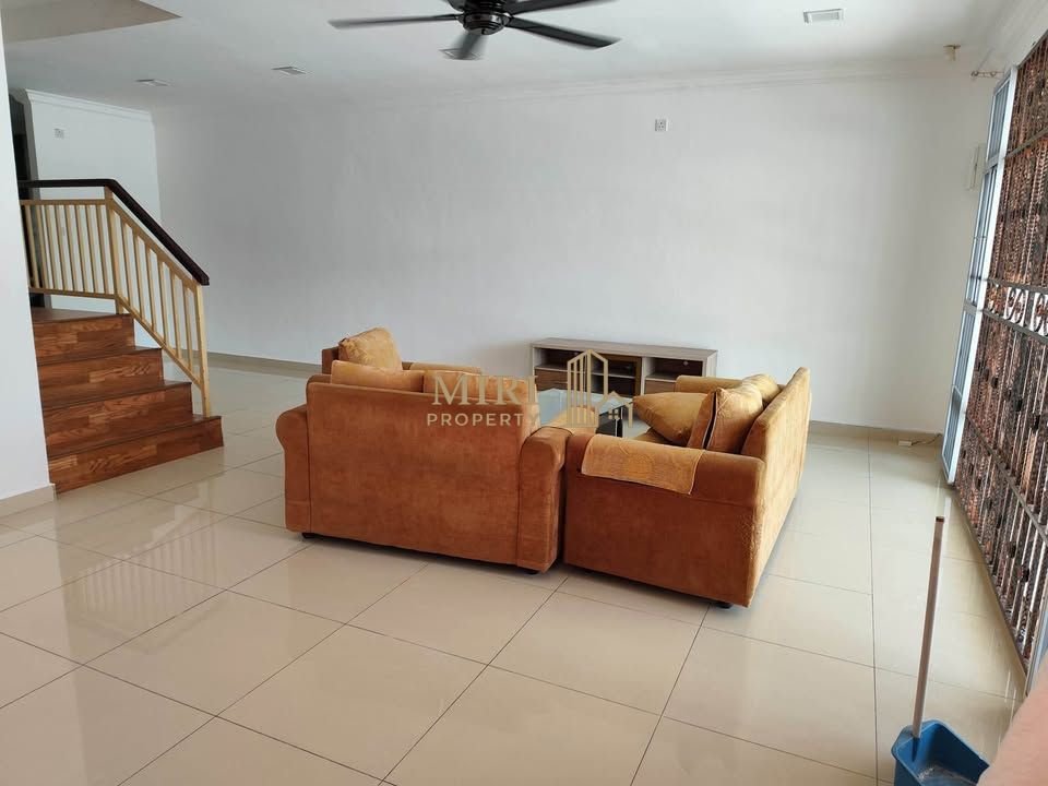4 Bedrooms 4 Bathrooms 2 Storey Terrace House For Rent At Desa Murni Permyjaya Miri For Rent 4 4 Bedrooms 4 Bathrooms 2 Storey Terrace House For Rent At Desa Murni Permyjaya Miri For Rent 2