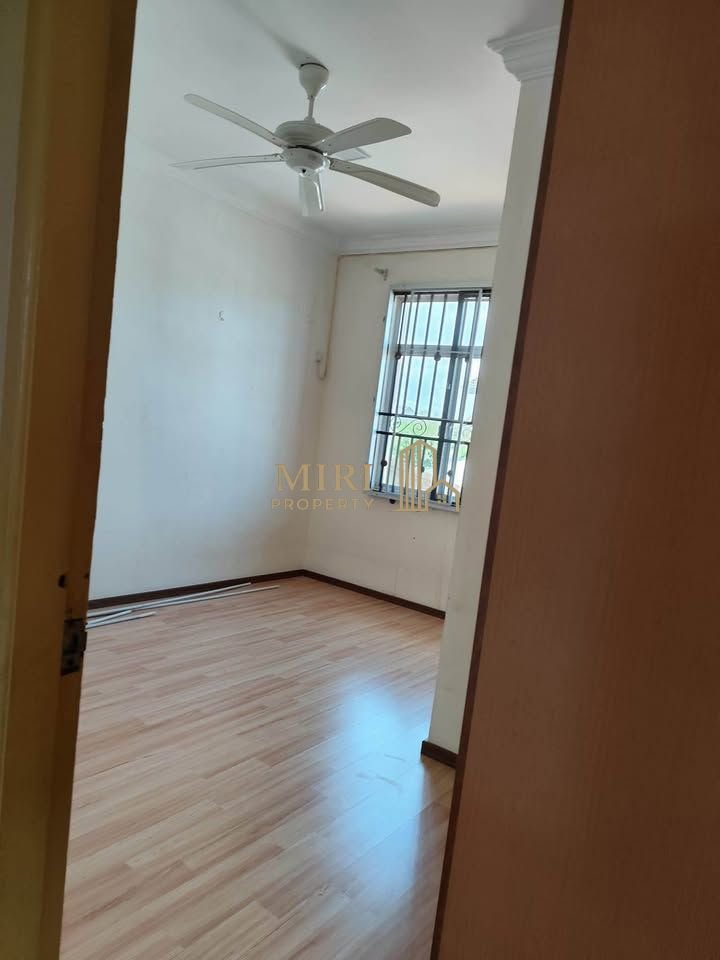 4 Bedrooms 4 Bathrooms 2 Storey Terrace House For Rent At Desa Murni Permyjaya Miri For Rent 8 4 Bedrooms 4 Bathrooms 2 Storey Terrace House For Rent At Desa Murni Permyjaya Miri For Rent 6