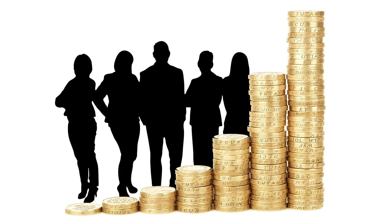 How Liquidity Needs Shape Smart Investment Vehicles for Everyday Savers in Miri