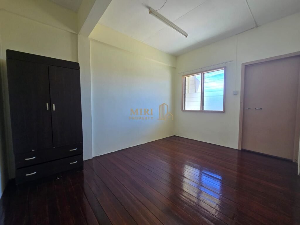 4 Bedrooms 2 Bathrooms 2 Storey Terrace House For Rent At Krokop 10 Miri For Rent 7 4 Bedrooms 2 Bathrooms 2 Storey Terrace House For Rent At Krokop 10 Miri For Rent 5
