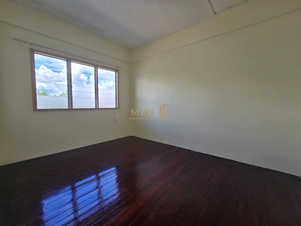 4 Bedrooms 2 Bathrooms 2 Storey Terrace House For Rent At Krokop 10 Miri For Rent 8 4 Bedrooms 2 Bathrooms 2 Storey Terrace House For Rent At Krokop 10 Miri For Rent 6