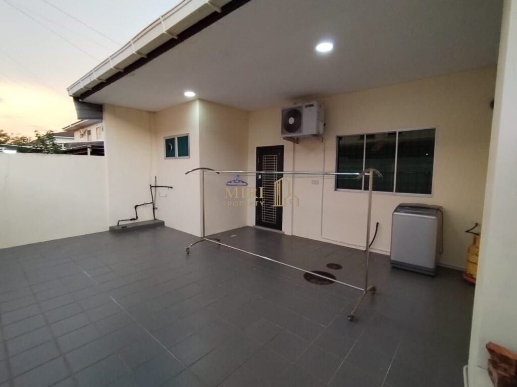 4 Bedrooms 3 Bathrooms 2 Storey Intermediate Terrace House For Rent At Desa Pujut 2 Bandar Baru Permyjaya Miri For Rent 12 4 Bedrooms 3 Bathrooms 2 Storey Intermediate Terrace House For Rent At Desa Pujut 2 Bandar Baru Permyjaya Miri For Rent 10