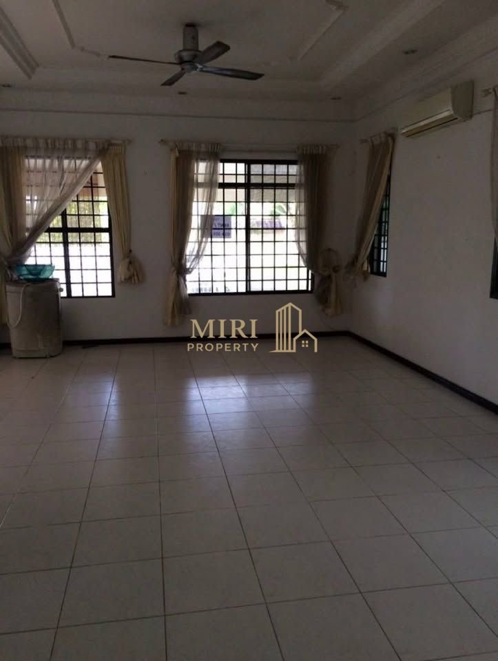 4 Bedrooms 3 Bathrooms 2 Storey Semi Detached House For Rent At Taman Bayshore Miri For Rent 3