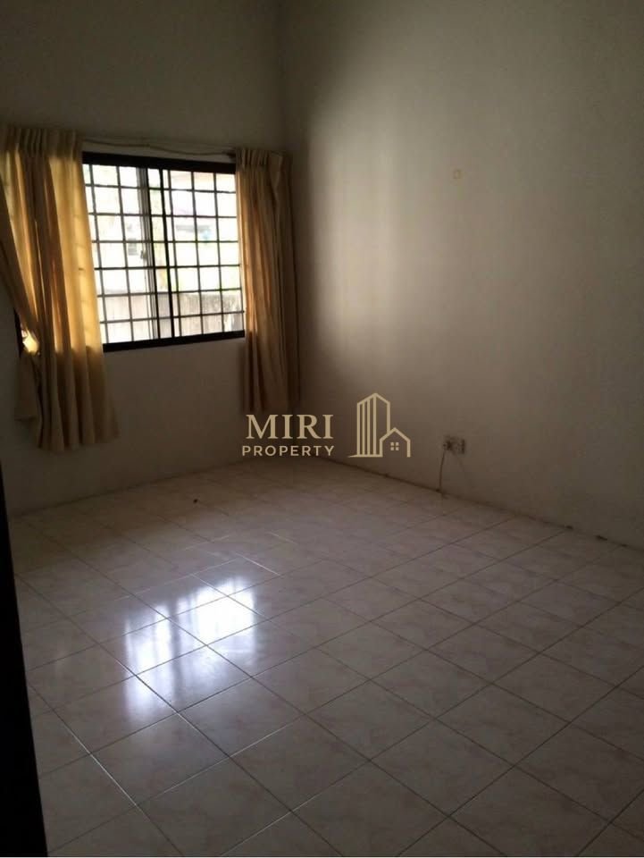 4 Bedrooms 3 Bathrooms 2 Storey Semi Detached House For Rent At Taman Bayshore Miri For Rent 7