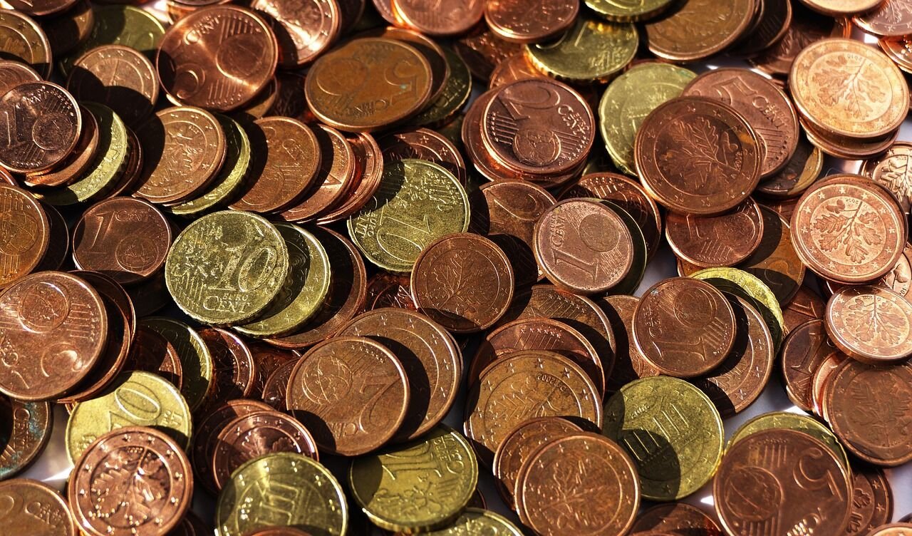 How Young Malaysian Families Can Build an Education Fund Without Sacrificing Retirement Savings 1 How Young Malaysian Families Can Build an Education Fund Without Sacrificing Retirement Savings