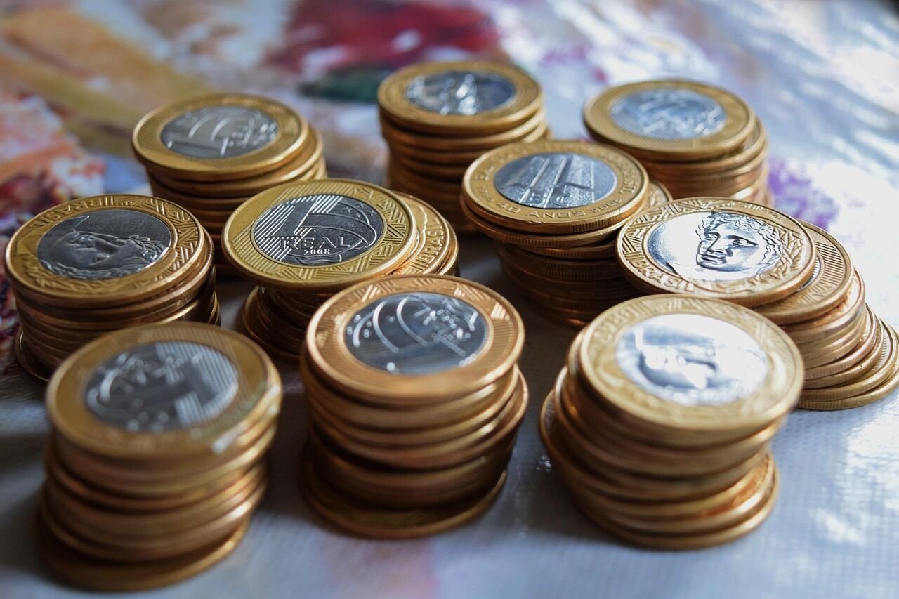 how young malaysians can build an emergency fund on a starter salary 1 1
