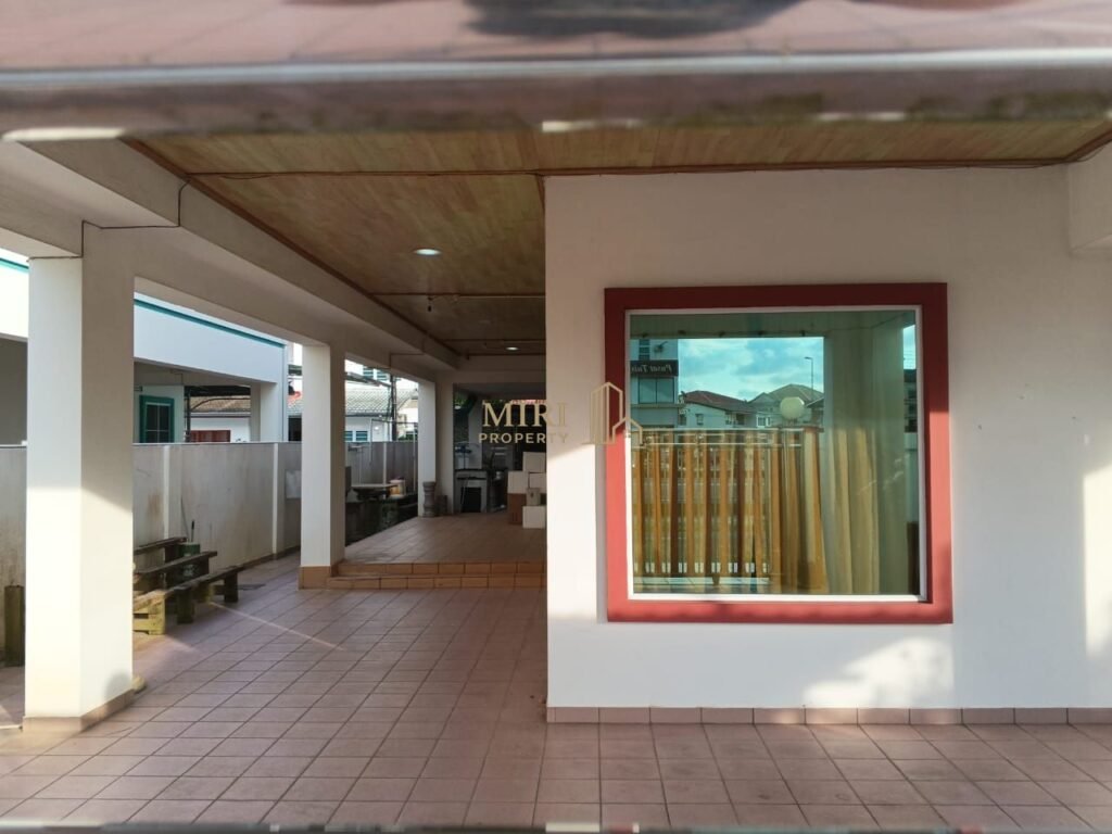 2 Storey Semi-Detached House For Sale | Shang Garden, Miri 5 2 Storey Semi Detached House For Sale Shang Garden Miri 3