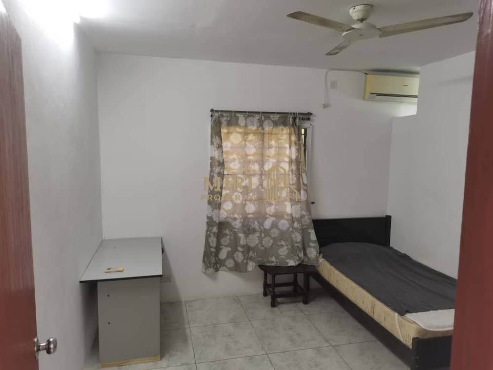 3 Bedrooms 2 Bathrooms 1 Storey Terrace Corner House For Rent At Jalan Kuching Taman Tunku For Rent 4 3 Bedrooms 2 Bathrooms 1 Storey Terrace Corner House For Rent At Jalan Kuching Taman Tunku For Rent 2