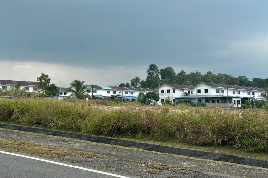 Lead 02 myy 290826 jls kampung pasir no water p1 RghY1Z