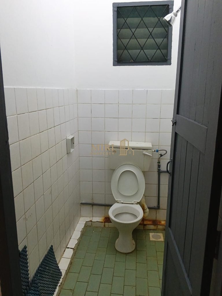 3 Bedrooms 2 Bathrooms 1 Storey Terrace House At Shang Garden Miri House For Rent 12 3 Bedrooms 2 Bathrooms 1 Storey Terrace House At Shang Garden Miri House For Rent 19