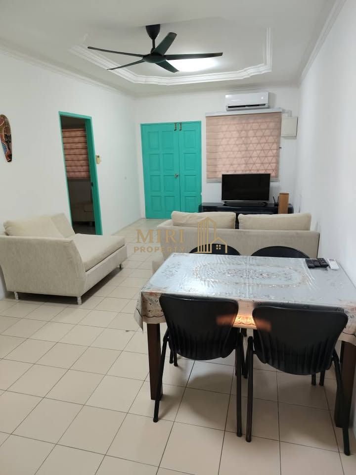 3 Bedrooms 2 Bathrooms 1 Storey Terrace House For Rent At Lorong Desa Senadin 2C Senadin Miri House For Rent 1