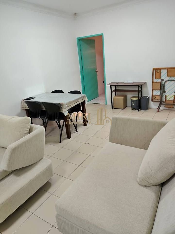 3 Bedrooms 2 Bathrooms 1 Storey Terrace House For Rent At Lorong Desa Senadin 2C Senadin Miri House For Rent 3