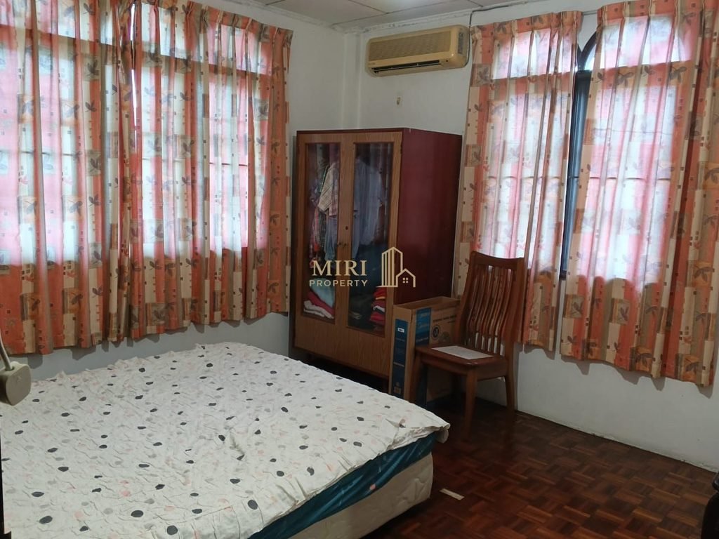 6 Bedrooms 2 Bathrooms 2 Storey Detached House For Rent At Jalan Dato Permaisuri Piasau Miri For Rent 7