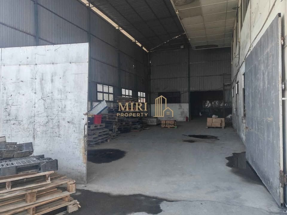 Double Storey Semi Detached Corner Warehouse at Piasau Industrial Area Miri 2