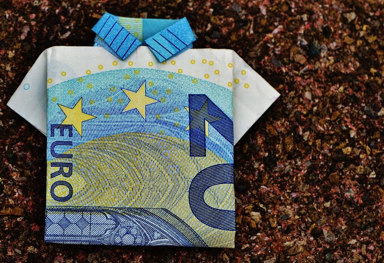 How Malaysian Parents Can Build an Education Fund Without Straining Monthly Budgets 1 How Malaysian Parents Can Build an Education Fund Without Straining Monthly Budgets