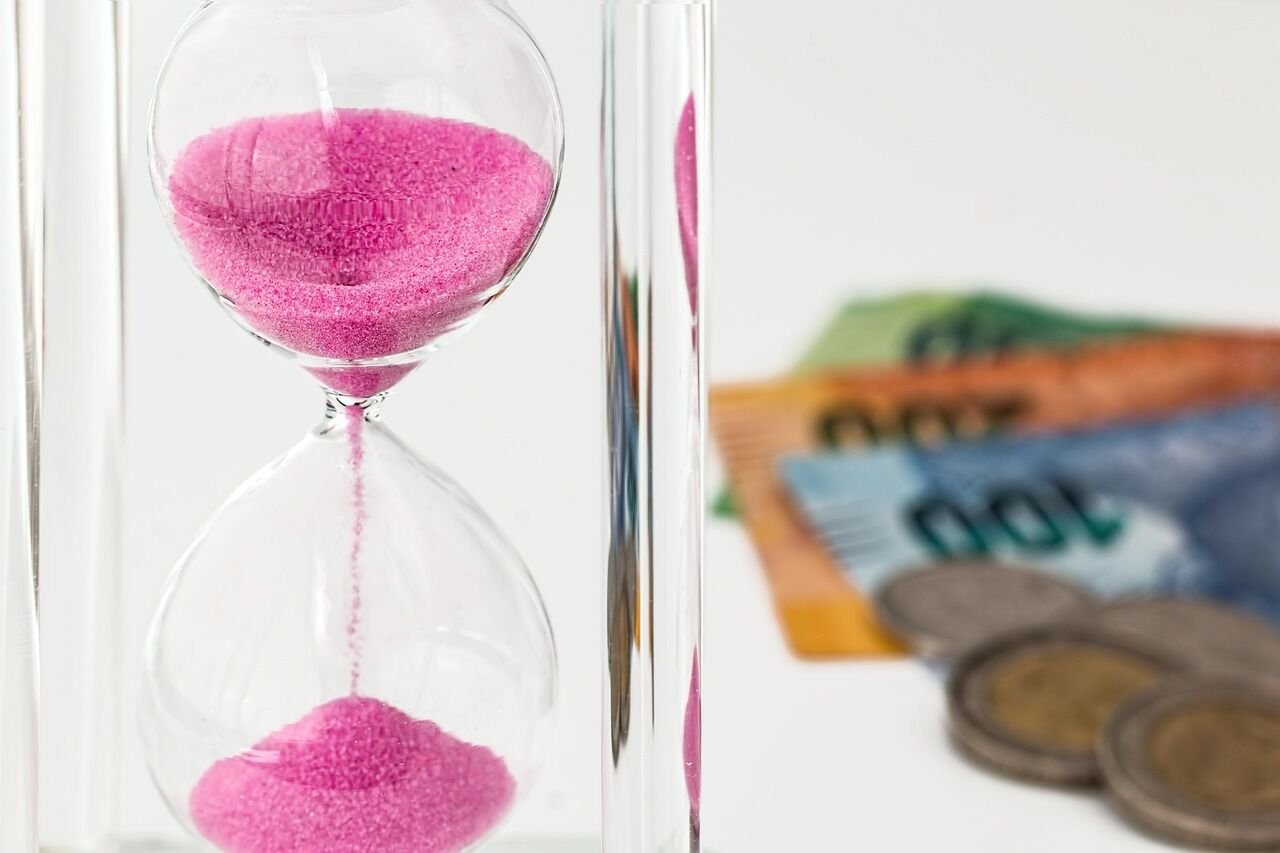 How Malaysians Can Build an Emergency Fund Despite Rising Living Costs 1 How Malaysians Can Build an Emergency Fund Despite Rising Living Costs