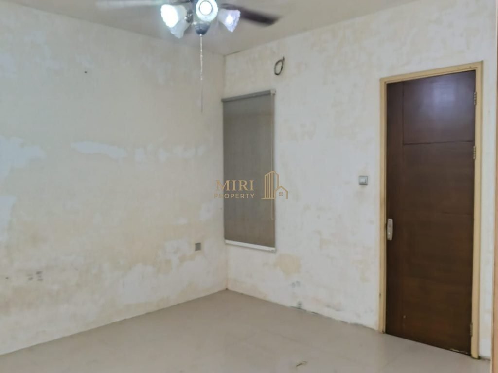 3 Bedrooms 2 Bathrooms Single Storey Terrace House For Rent At Taman Jelita Taman Tunku For Rent 9 3 Bedrooms 2 Bathrooms Single Storey Terrace House For Rent At Taman Jelita Taman Tunku For Rent 7