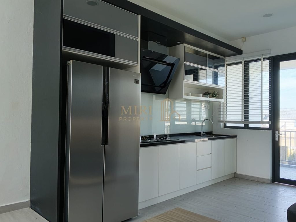 3 Bedrooms 3 Bathrooms 3 Storey Town House Upper Unit For Sale At Curtin Water Senadin Miri House For Sale 4