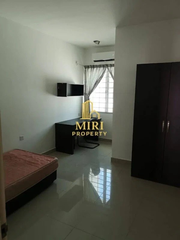 5 Bedrooms 3 Bathrooms 2 Storey Terrace House For Rent At Curtin Water Senadin Miri House For Rent 7 5